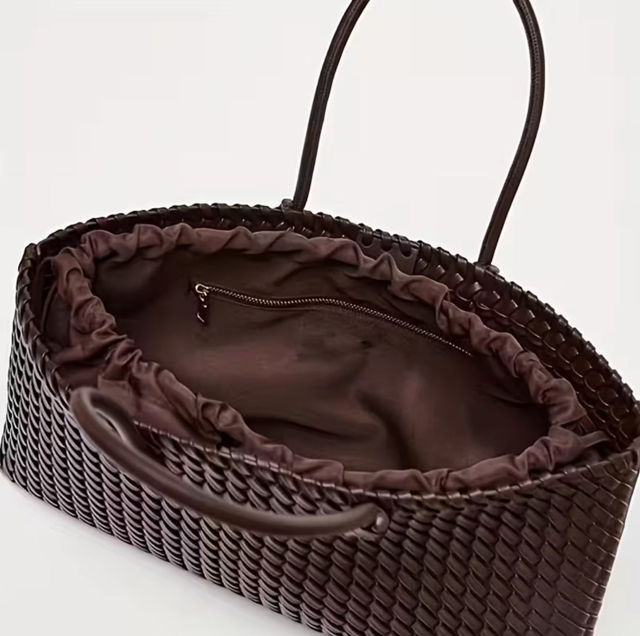 Woven tote bag