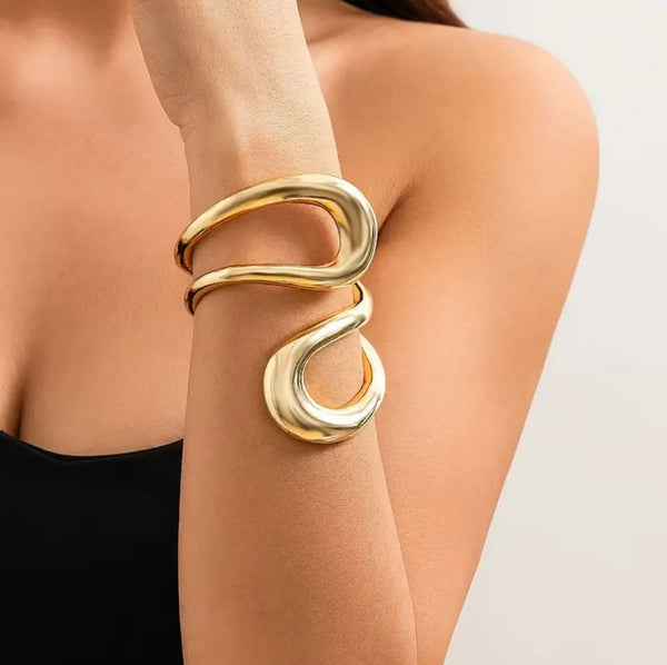 Minimal bracelet