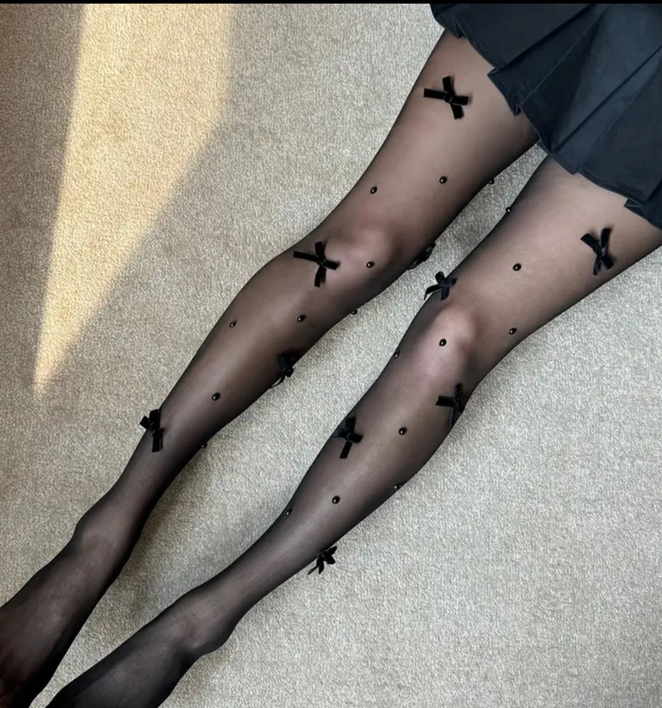 Bow and pearl tights